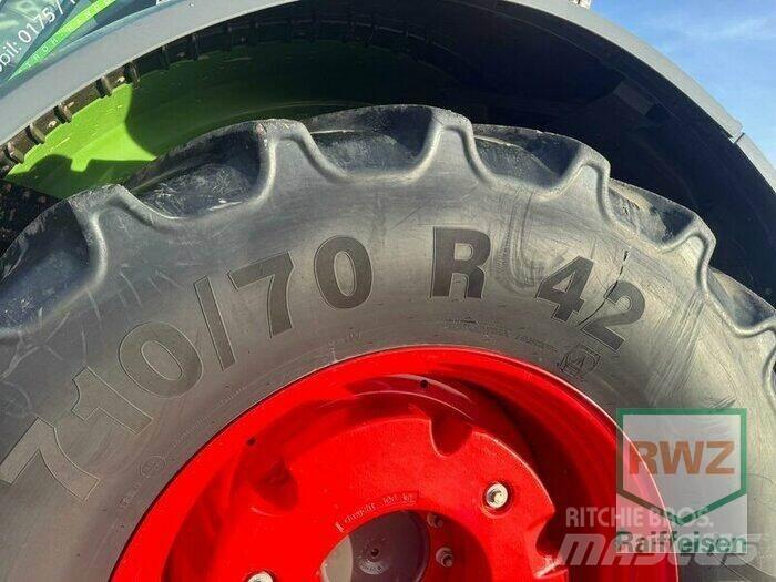 Fendt 828 Vario S4 Traktori