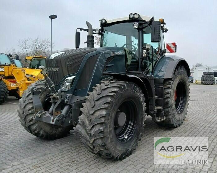 Fendt 828 VARIO S4 Traktori