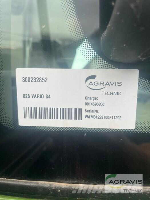 Fendt 828 VARIO S4 Traktori