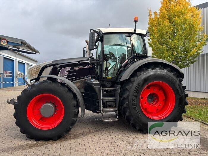 Fendt 933 VARIO S4 Traktori