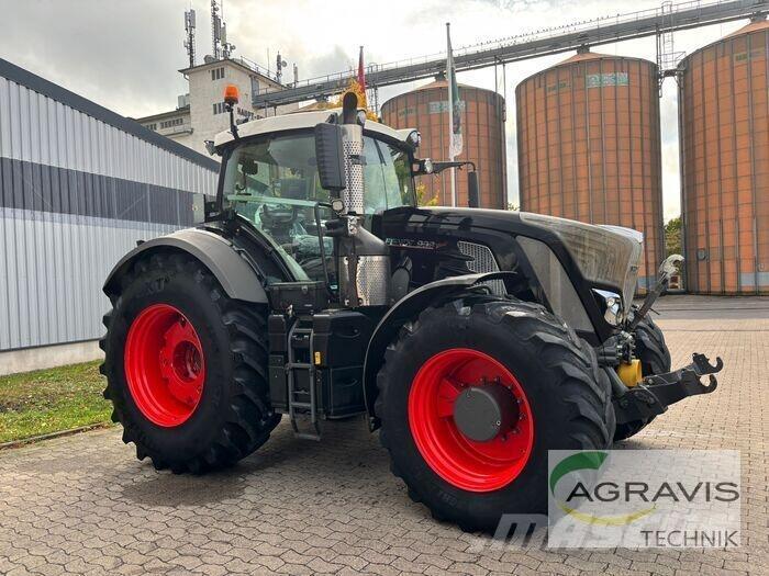 Fendt 933 VARIO S4 Traktori
