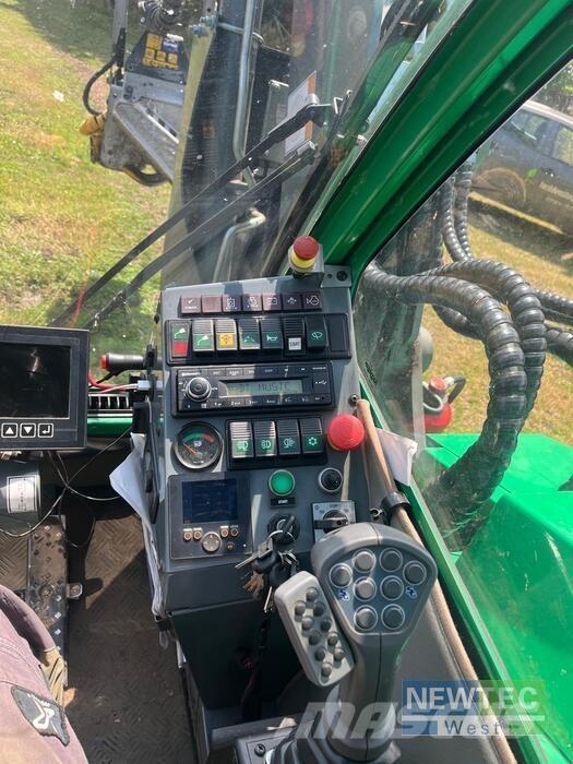  Forest 103HVT Forvarderi