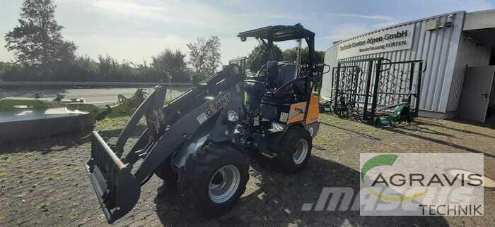 GiANT G2300 HD Utovarivači na točkove