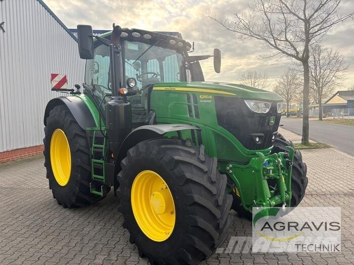 John Deere 6250 R Traktori