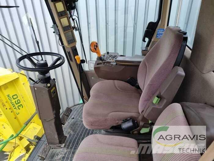 John Deere 7400 Mašine za stočnu hranu sa sopstvenim pogonom