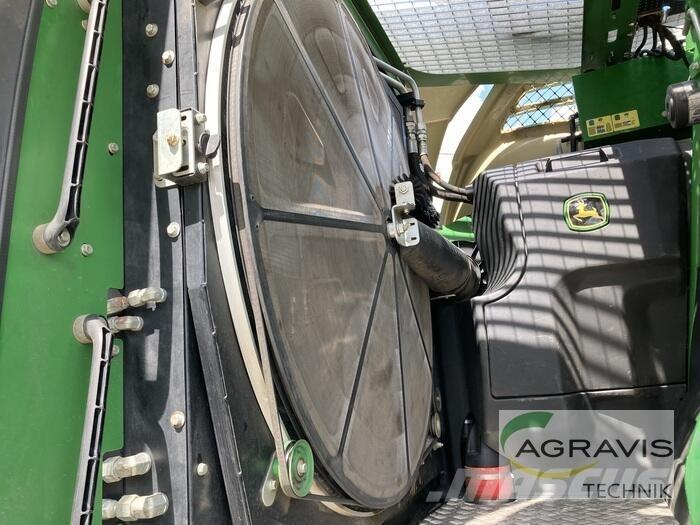 John Deere 8600 I Mašine za stočnu hranu sa sopstvenim pogonom