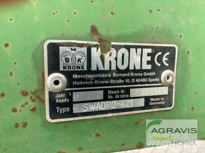 Krone SWADRO 421 Okretači i sakupljači sena