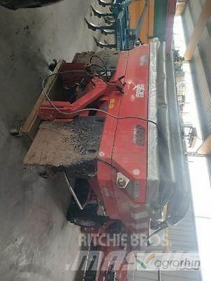 Kuhn Axis 20.1W Rasturači mineralnog đubriva