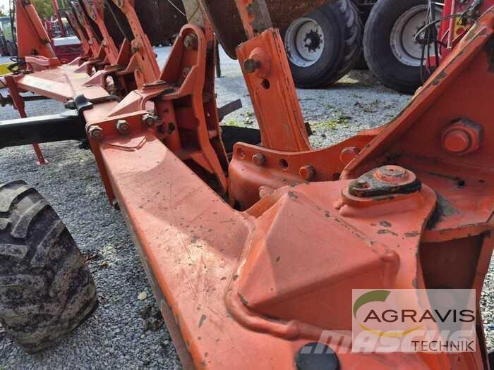Kuhn VARI-MASTER 153 Plugovi obrtači