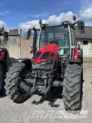 Massey Ferguson 5S115 Traktori