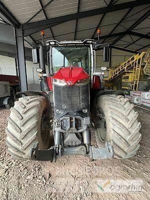 Massey Ferguson 8S245 Traktori