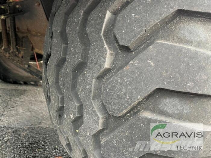 New Holland BB 940 Prese/balirke za četvrtaste bale