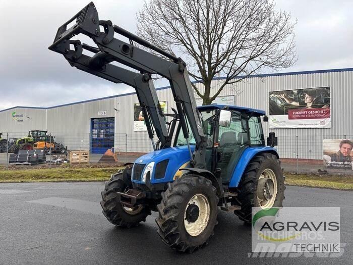 New Holland TLA 100 Traktori