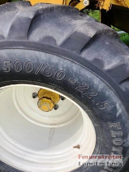 New Holland TX 68 Kombajni