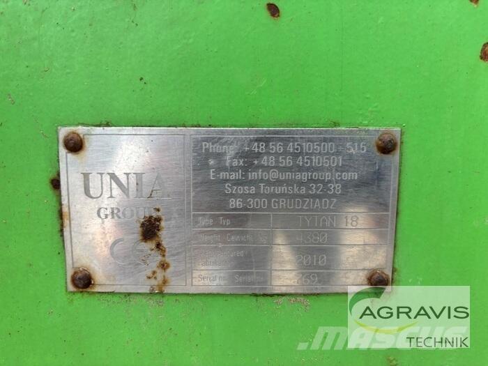 Unia TYTAN 18 Rasturači mineralnog đubriva