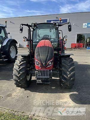 Valtra A105MH4 Traktori