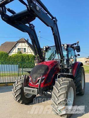Valtra A115 H4 Traktori