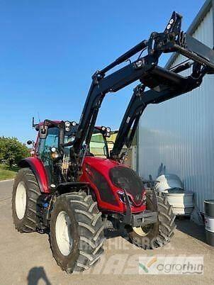 Valtra A115 H4 Traktori