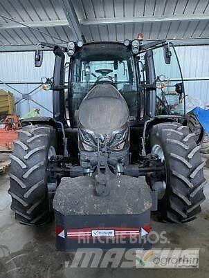 Valtra G125 Traktori