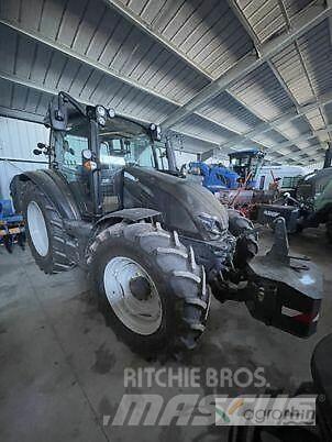 Valtra G125 Traktori