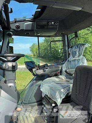 Valtra N135 DIRECT Traktori