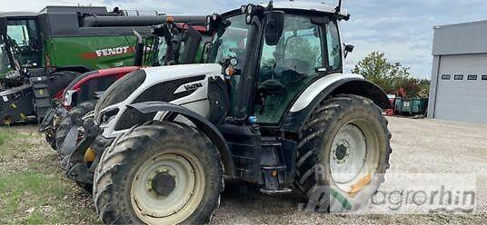 Valtra N135D Traktori