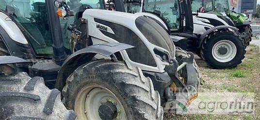 Valtra N135D Traktori