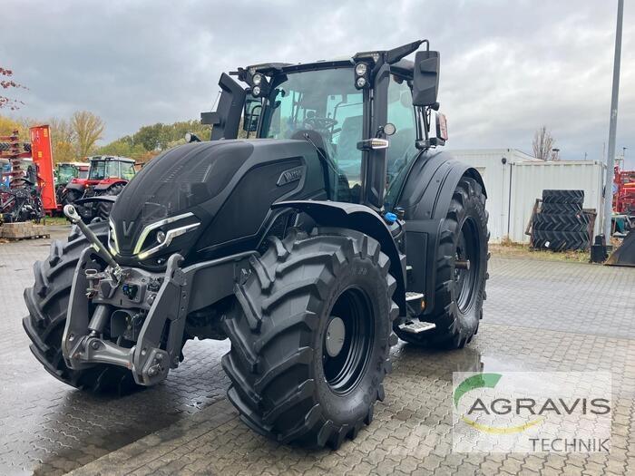Valtra Q 305 1A9 Traktori