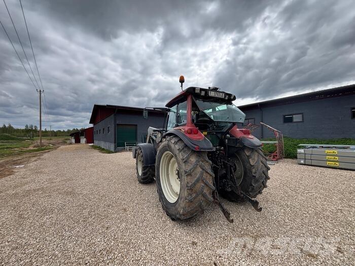 Valtra T130 Traktori
