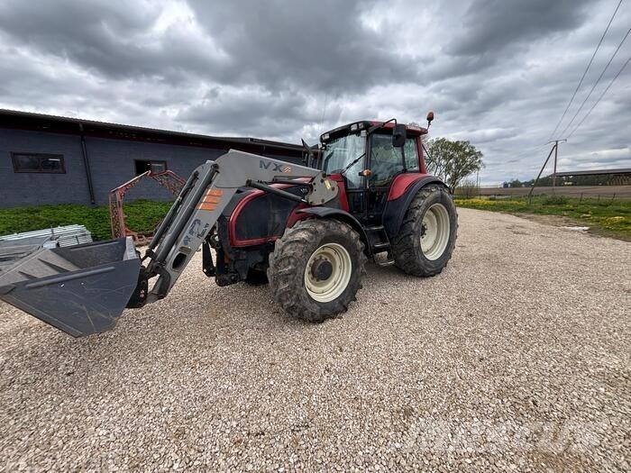 Valtra T130 Traktori
