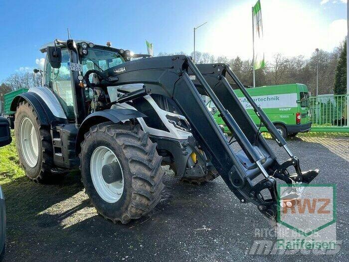 Valtra T215D Traktori