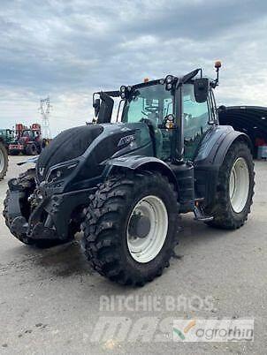 Valtra T234 VERSU Traktori