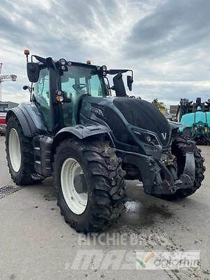 Valtra T234 VERSU Traktori
