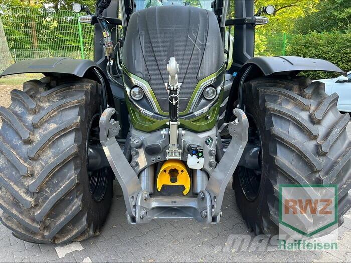 Valtra T255Versu Traktori