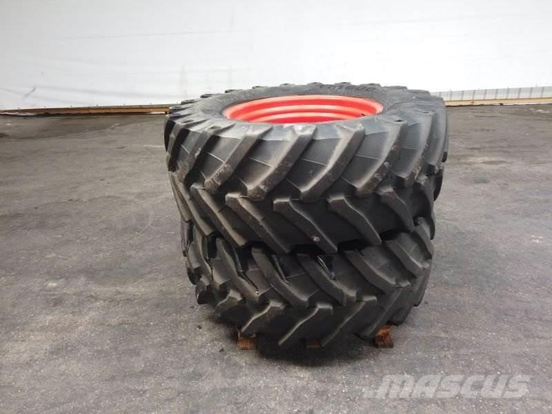 BKT 540 / 65 R30 Gume, točkovi i felne