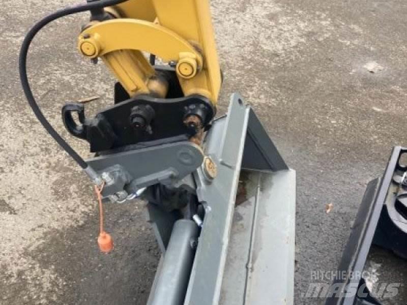 CAT 301.8-05A Mini bageri < 7t