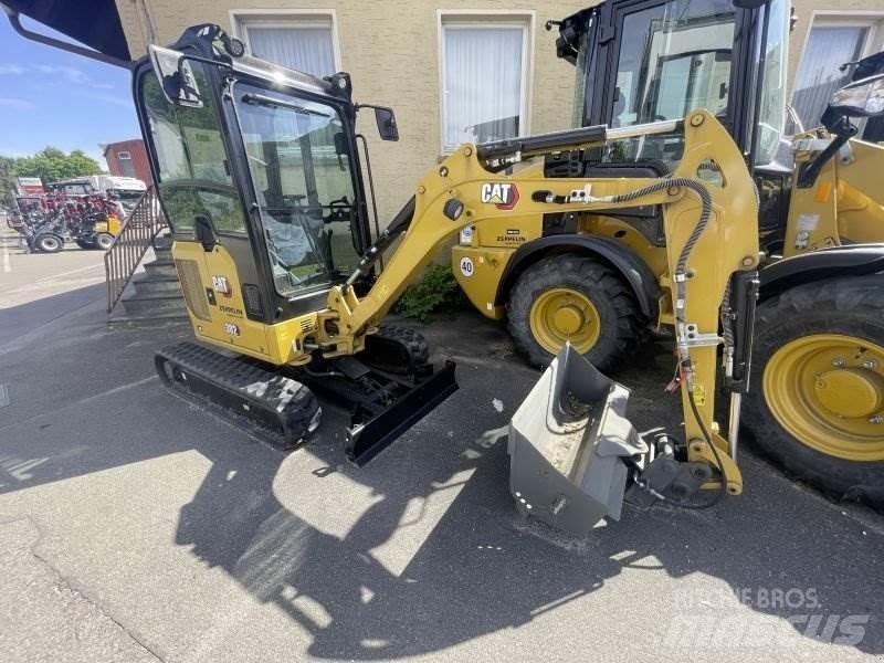 CAT 302CR-05A Mini bageri < 7t