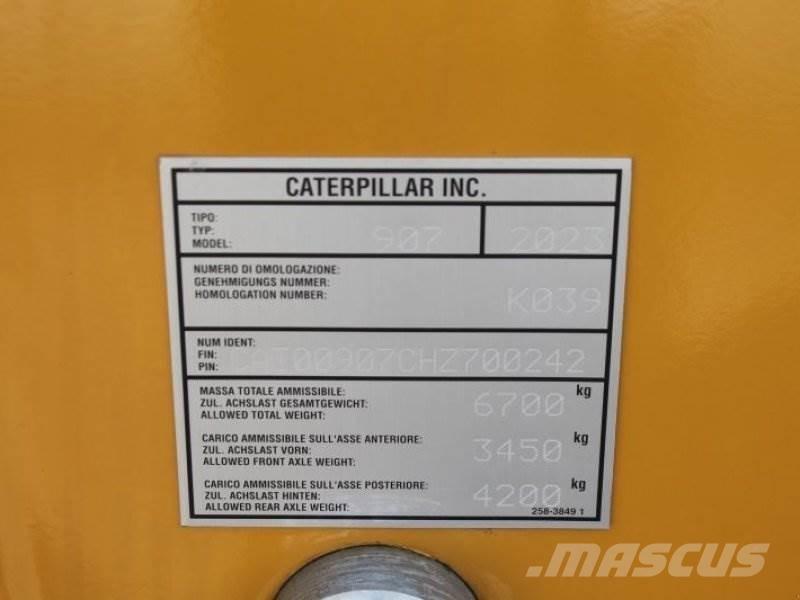 CAT 907 Utovarivači na točkove
