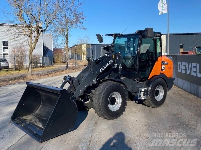 Doosan DL 80-7 Utovarivači na točkove