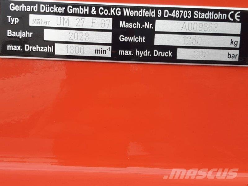Dücker UM 27 Mašina za okretanje komposta