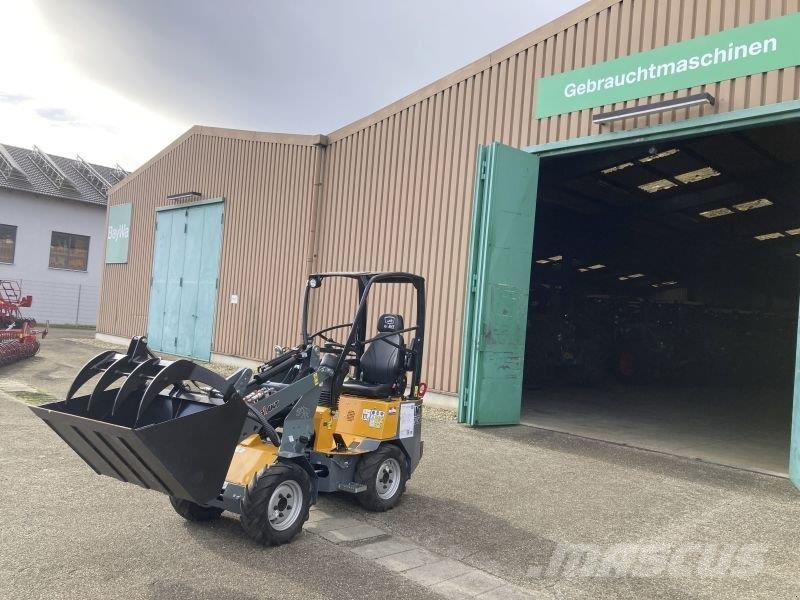 GiANT G 1200 Skid steer mini utovarivači