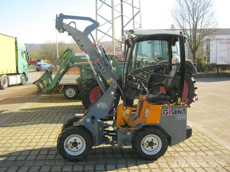 GiANT G1200 Skid steer mini utovarivači