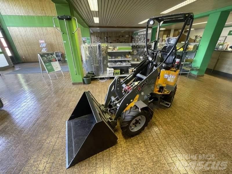 GiANT G1200 Skid steer mini utovarivači
