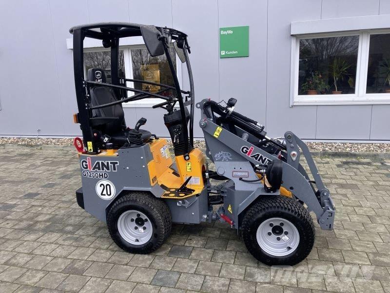 GiANT G1200 Skid steer mini utovarivači
