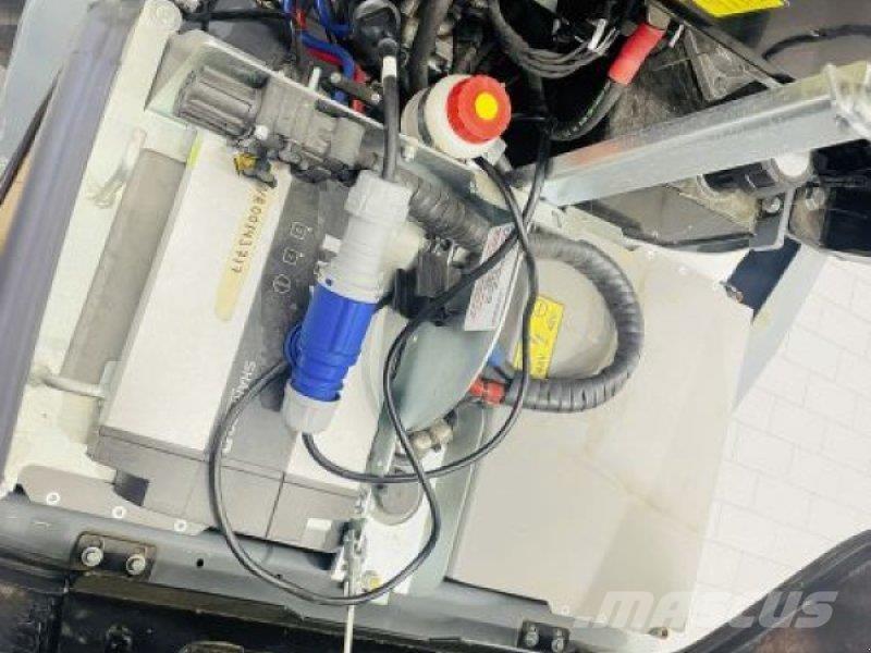 GiANT G2200E Skid steer mini utovarivači