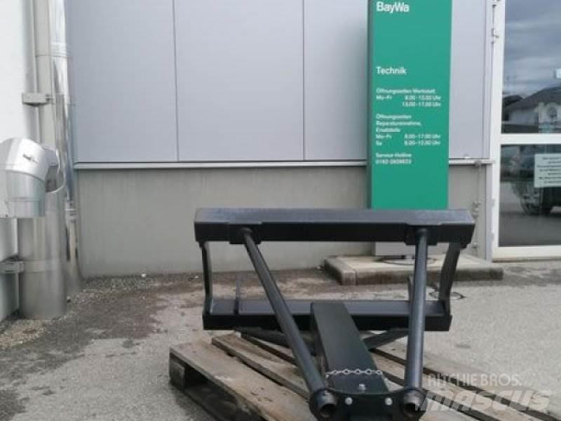 GiANT KRANARM Traktori