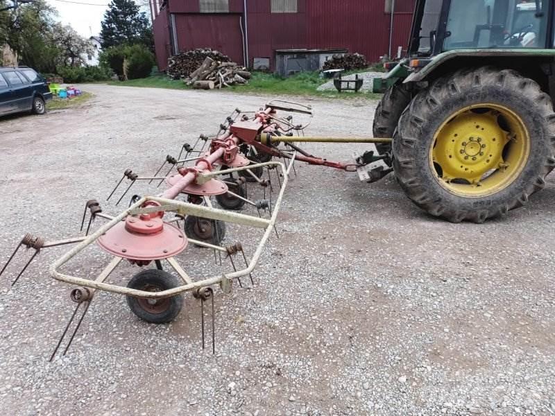 Kuhn GF 671 Okretači i sakupljači sena