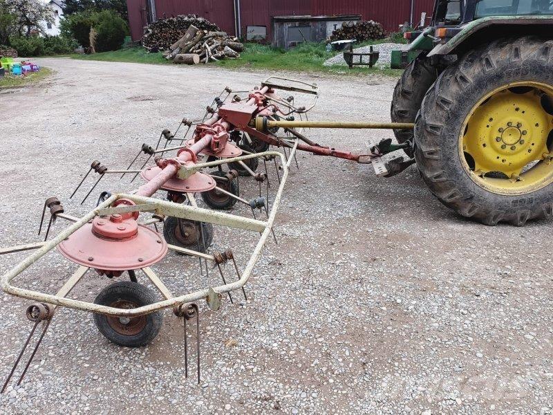 Kuhn GF 671 Okretači i sakupljači sena