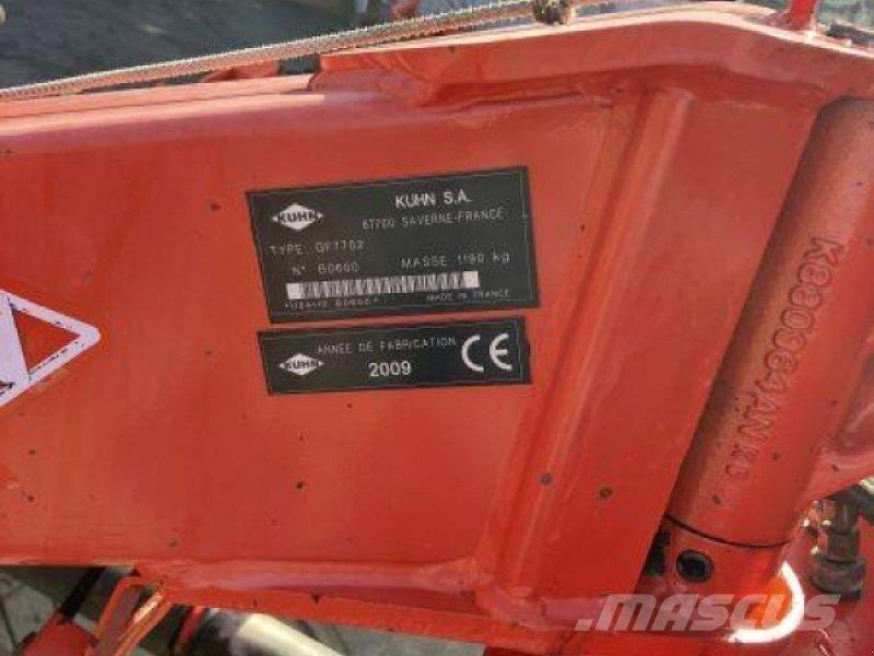 Kuhn GF 7702 Okretači i sakupljači sena