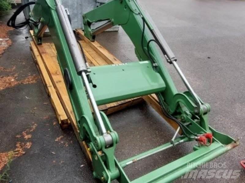 Stoll FZ 30 Prednji utovarivači i bageri